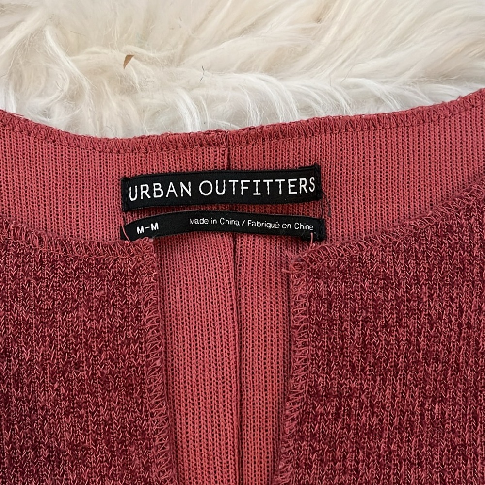 Urban Outfitters split neck cropped long sleeve boxy top - Picture 2 of 4